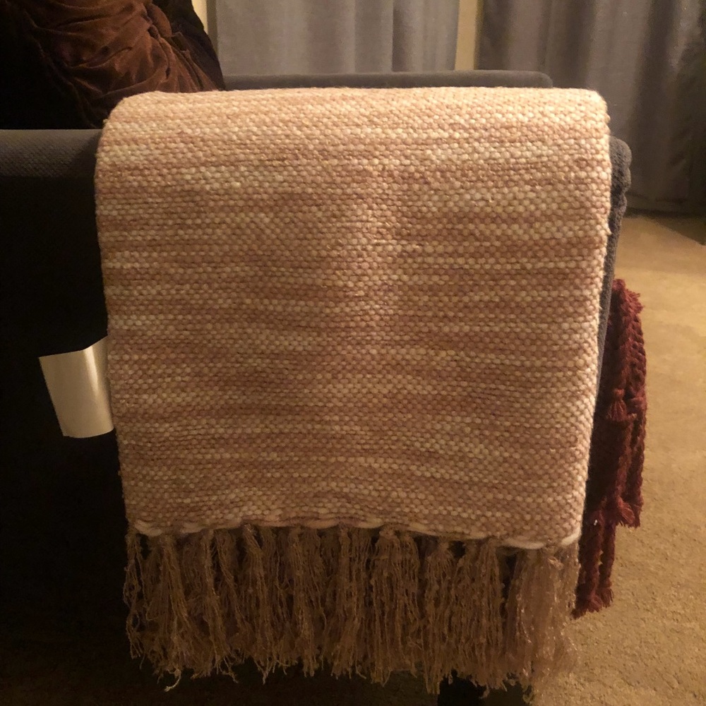 Cozy Tan Pink Throw with Tassel